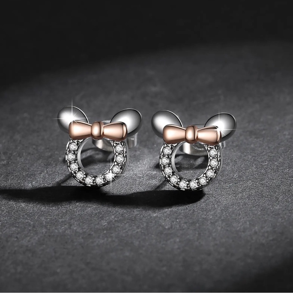 🎀 NEW Minnie Mouse Bow 18k White Rose Gold & Swarovski Crystal Stud Earrings